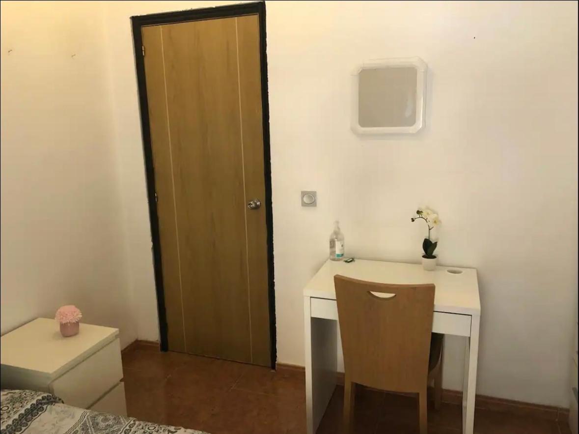 Habitacion En Piso Compartido En Malaga Capital Экстерьер фото